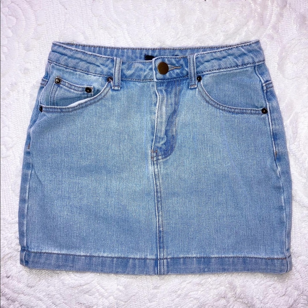 🦋 Light Washed Denim Skirt 🦋